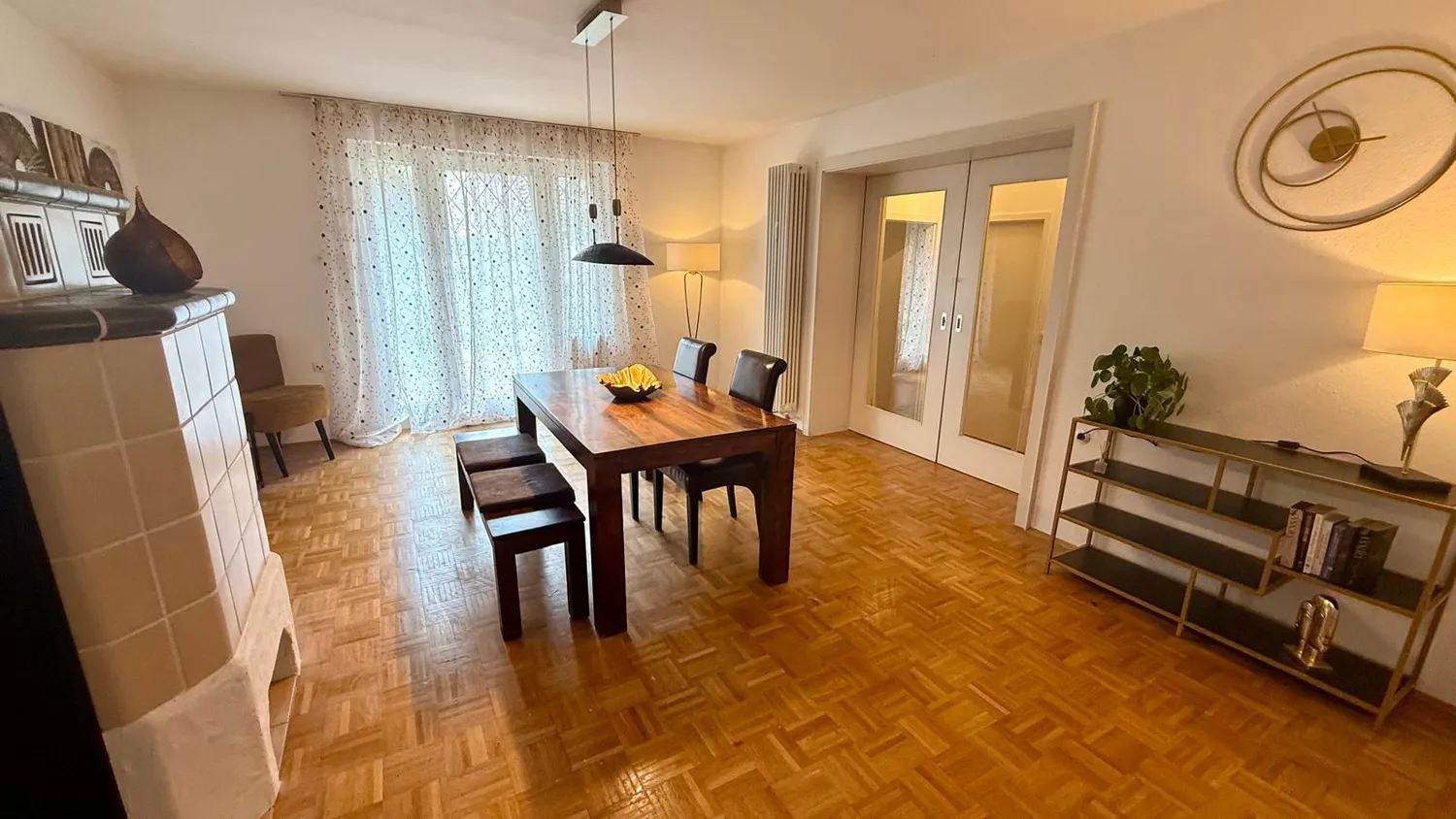 14 Zimmer Haus mit 268 m² in München – Bild 1