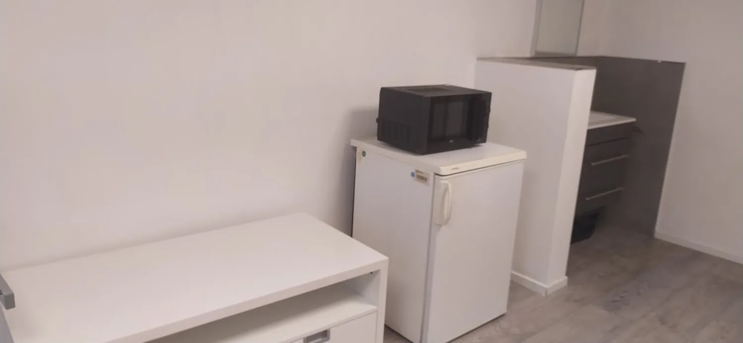 1 room apartment with 20 m² in Cologne – Photo 6