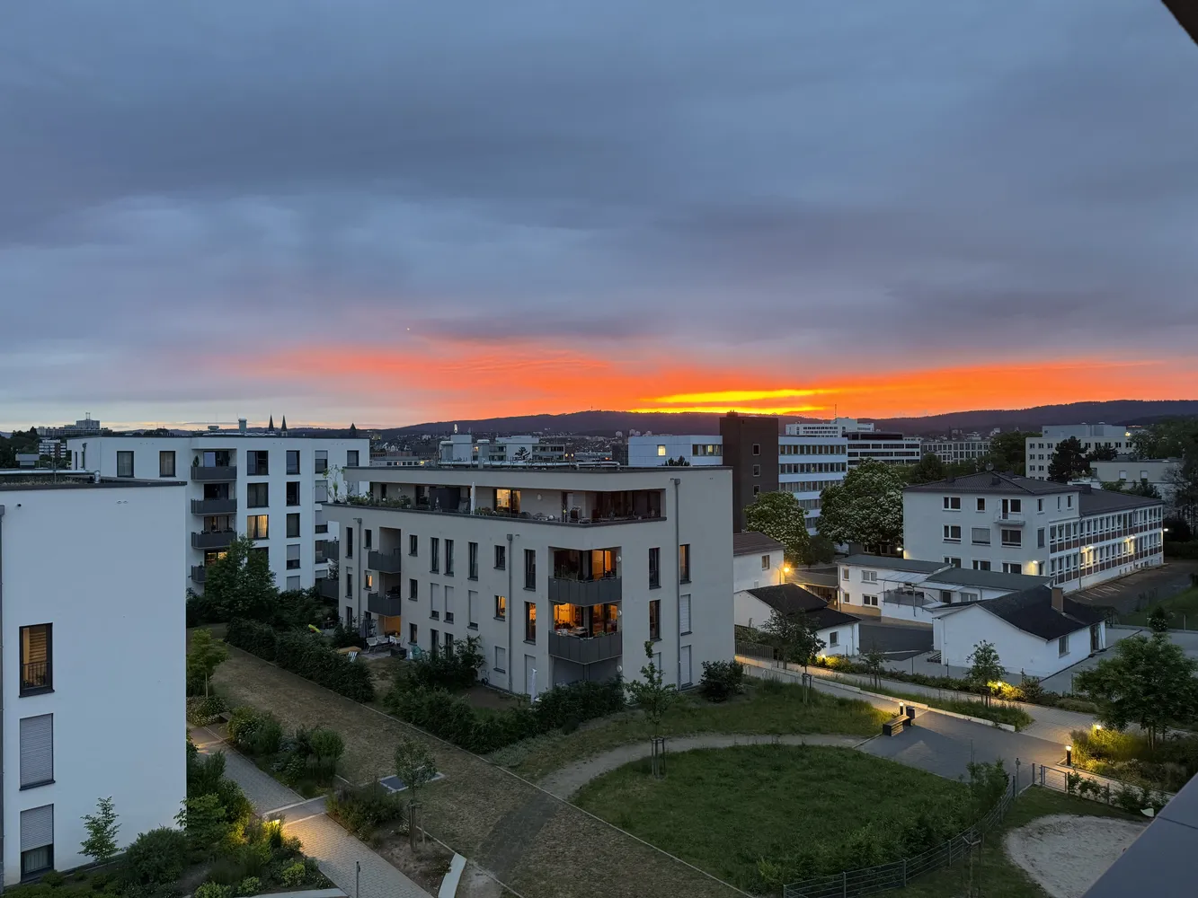 4 Zimmer Wohnung mit 104 m² in Wiesbaden – Bild 1