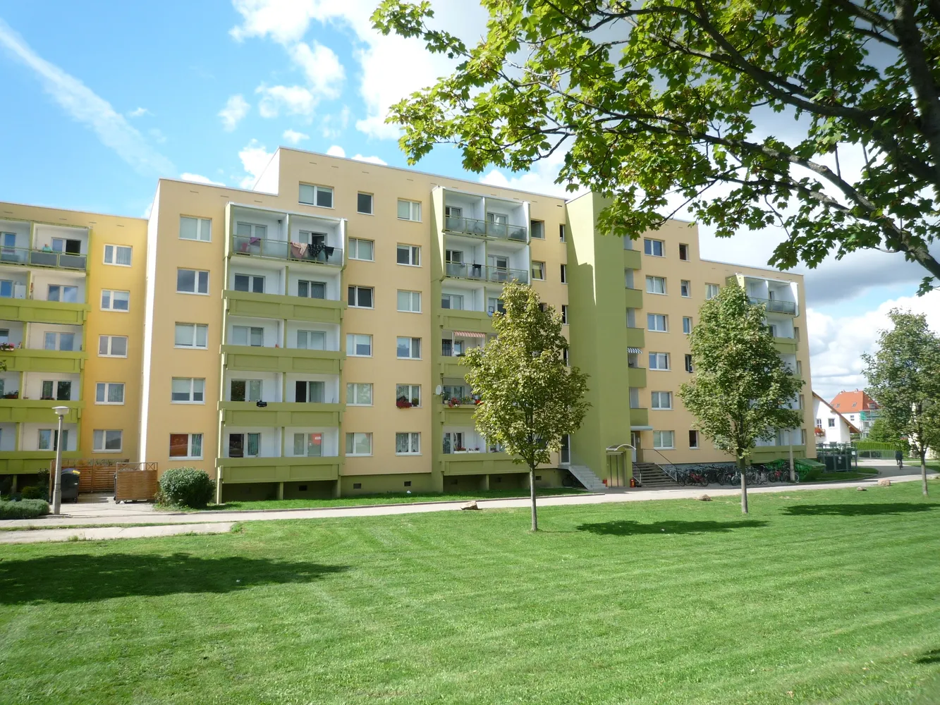 1 Zimmer Wohnung mit 30 m² in Halle (Saale) – Bild 1