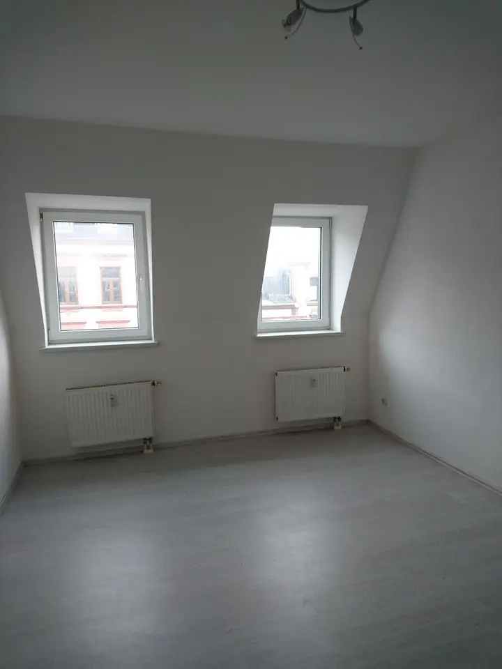2 Zimmer Wohnung mit 54 m² in Plauen – Bild 2