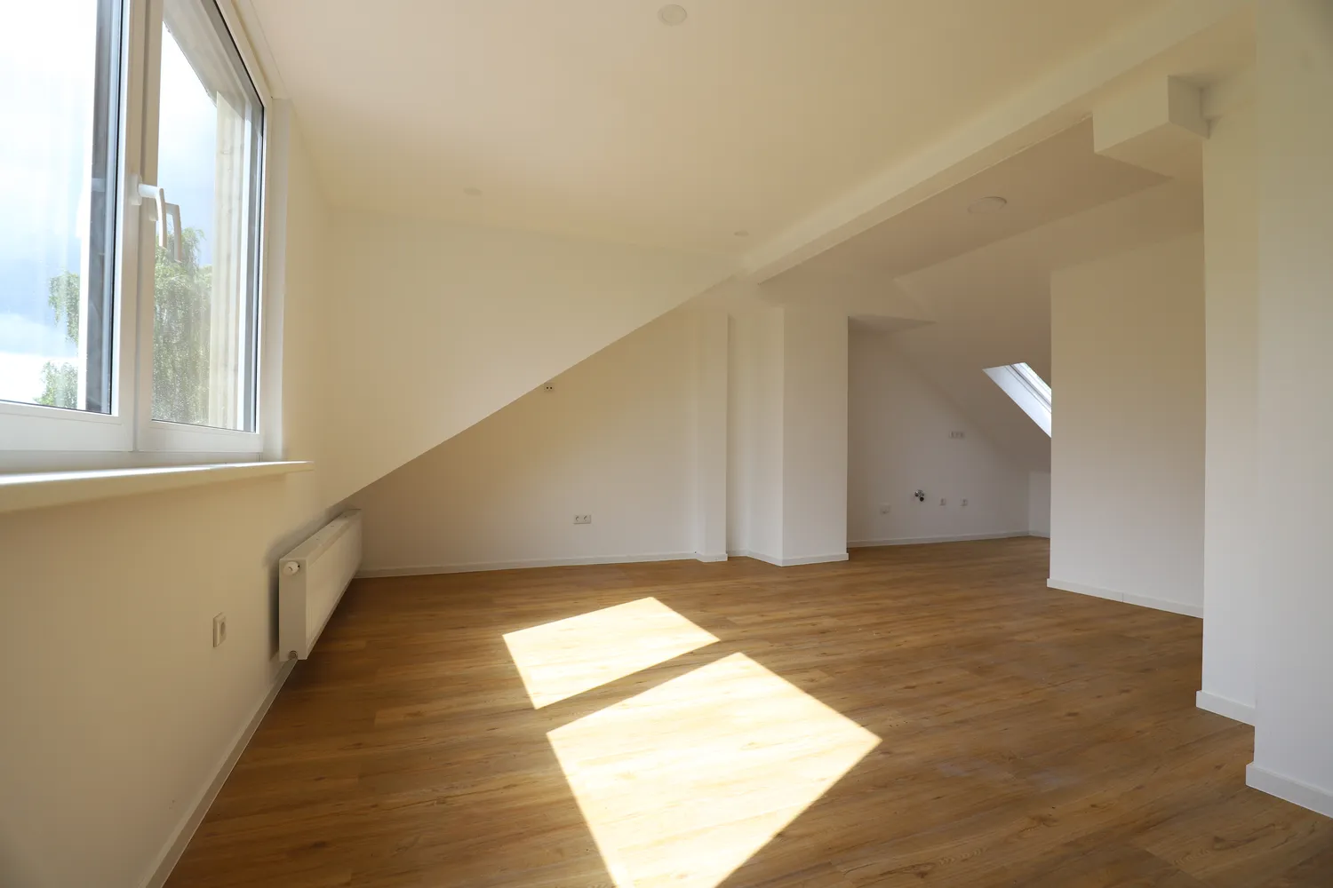 4 Zimmer Wohnung mit 84 m² in Hannover – Bild 1