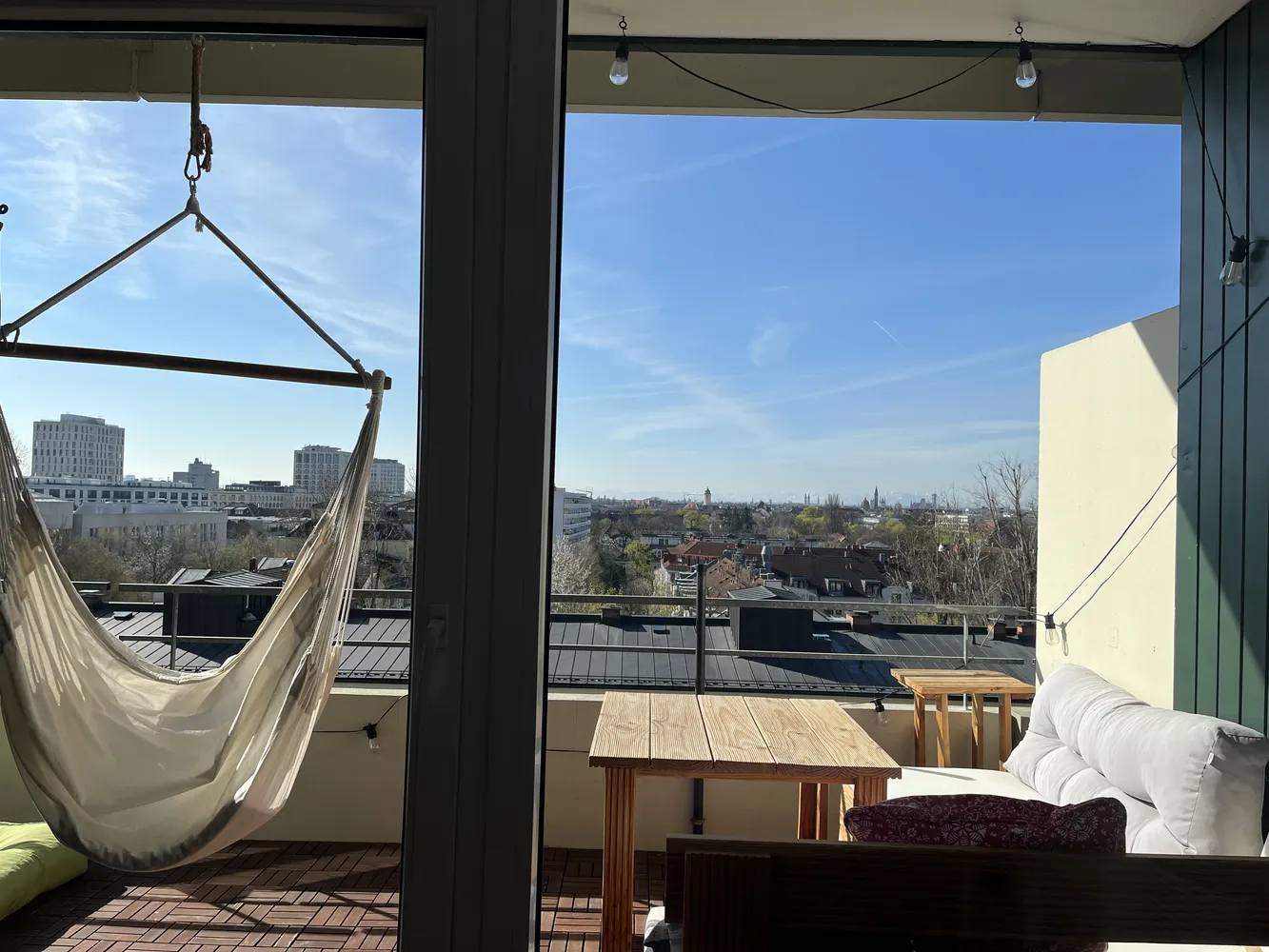 2 Zimmer Wohnung mit 70 m² in München – Bild 6