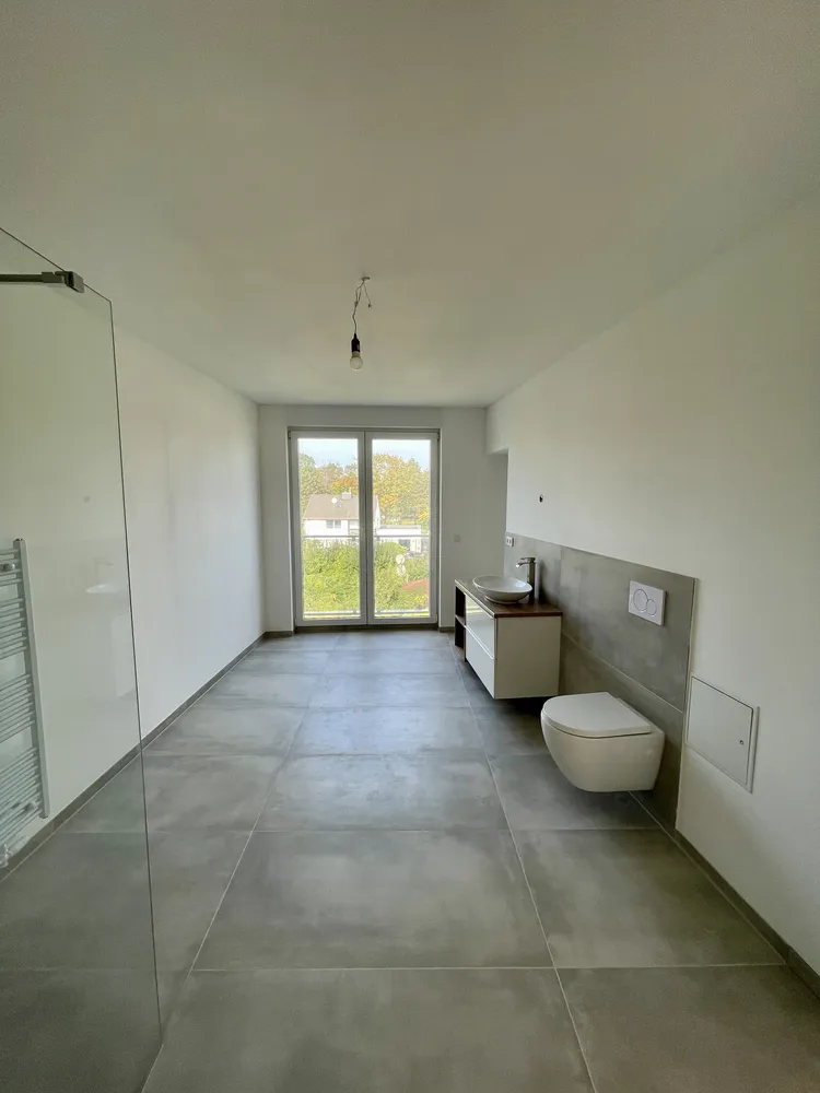 2 Zimmer Wohnung mit 95 m² in Frechen – Bild 2