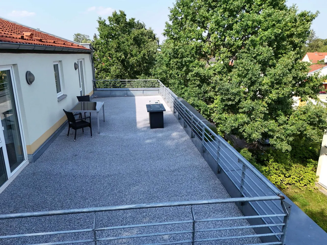 3 Zimmer Wohnung mit 100 m² in Berlin – Bild 2