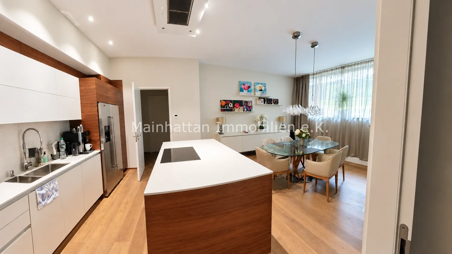 3 room apartment with 100 m² in Frankfurt am Main – Photo 1