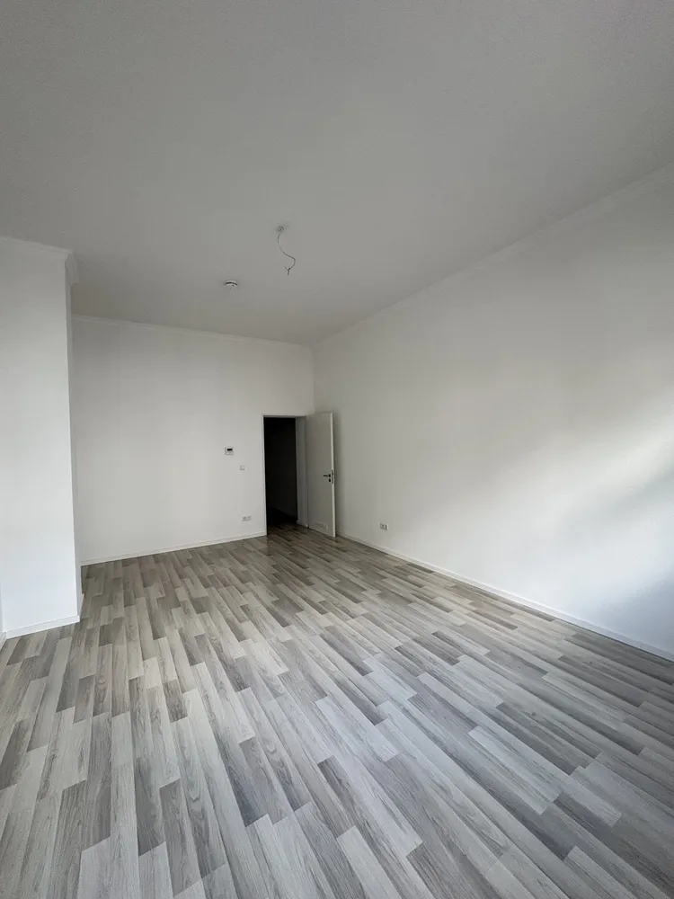 2 Zimmer Wohnung mit 65 m² in Frankfurt am Main – Bild 2