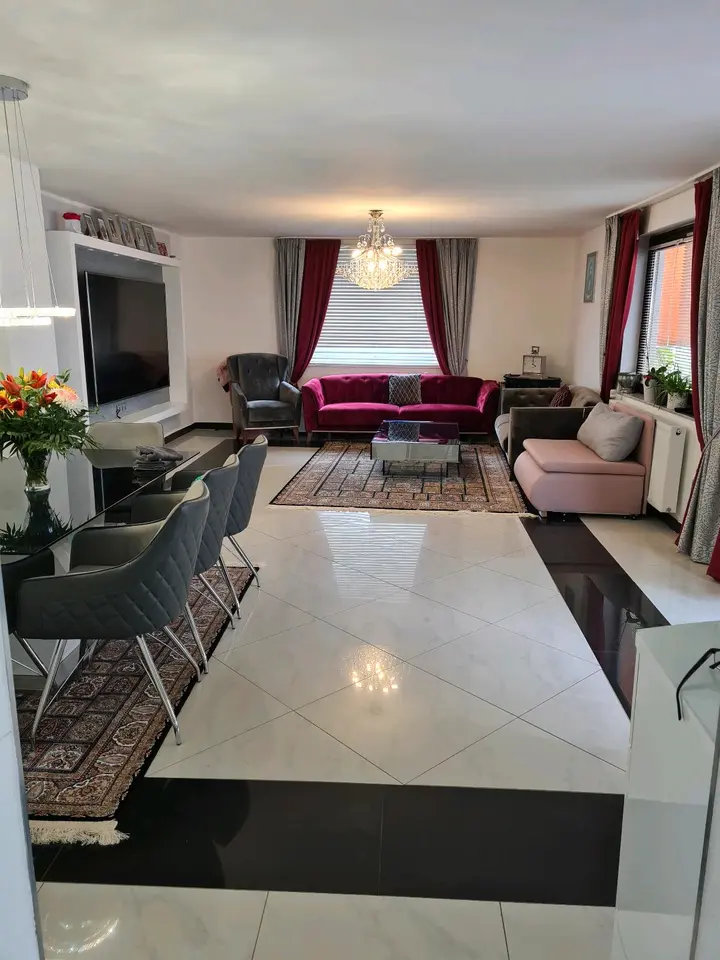 4 Zimmer Wohnung mit 145 m² in Darmstadt – Bild 2