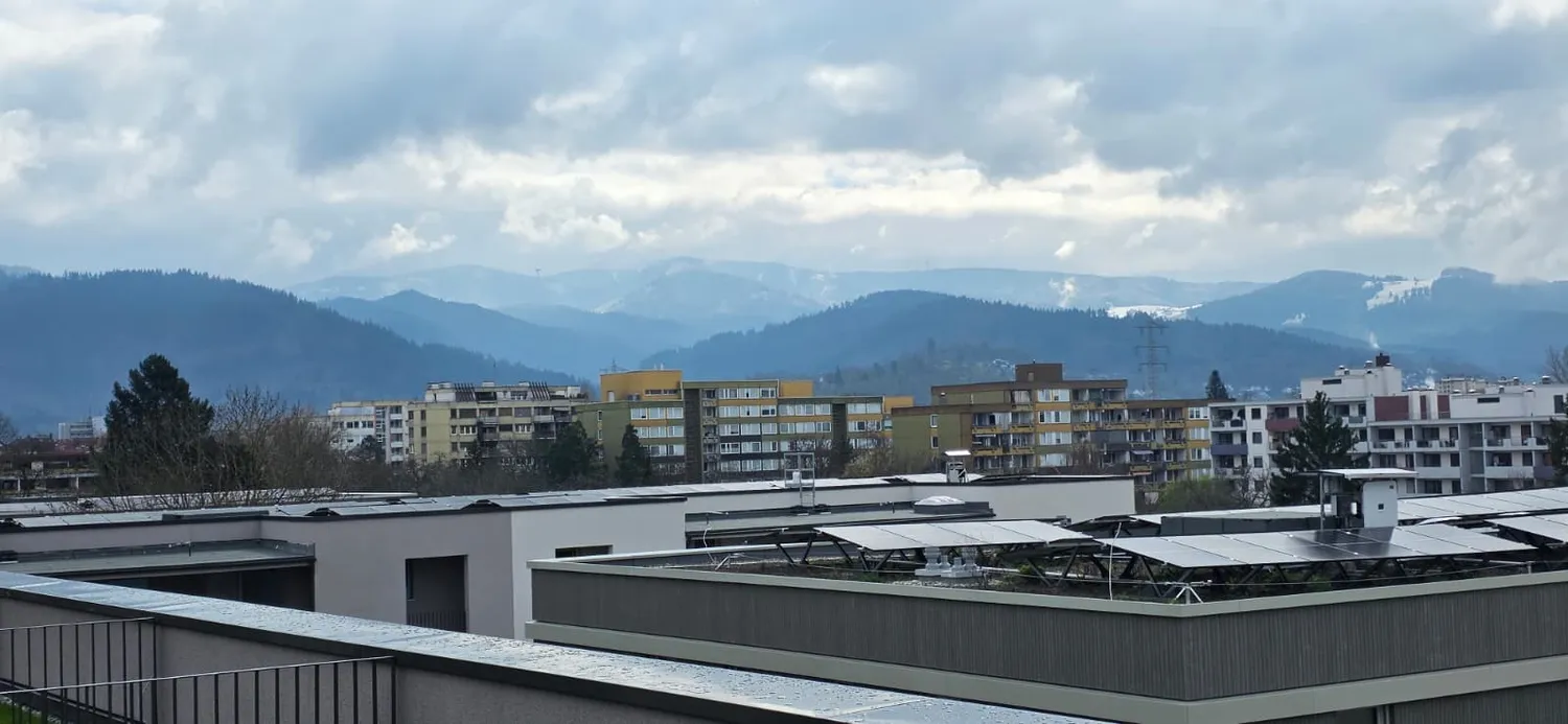 4 Zimmer Wohnung mit 114 m² in Freiburg im Breisgau – Bild 1