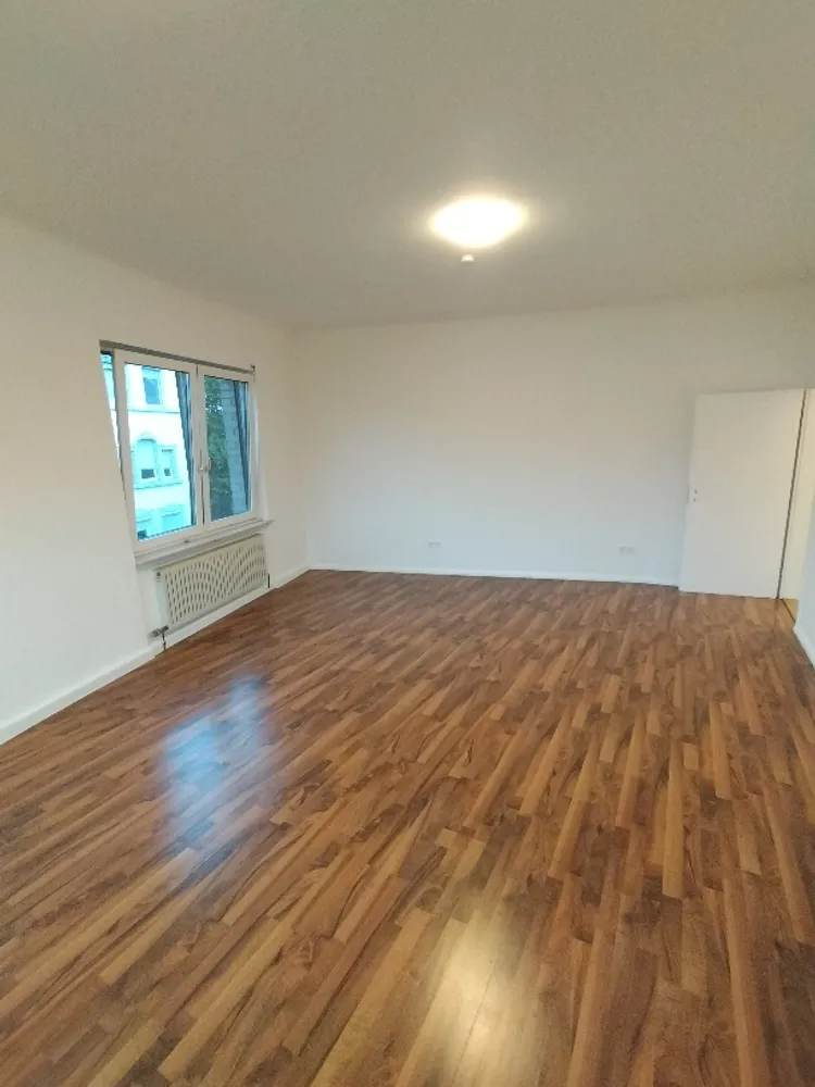 5 Zimmer Wohnung mit 118 m² in Stuttgart – Bild 2