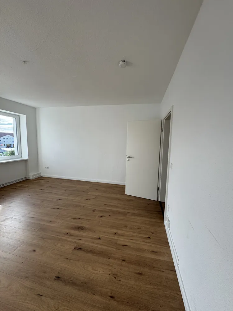 3 Zimmer Wohnung mit 70 m² in Magdeburg – Bild 2