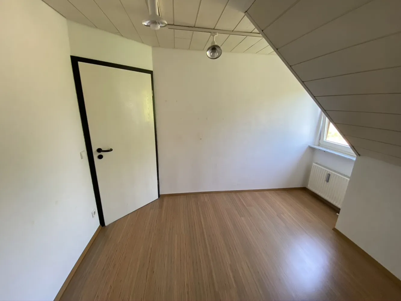 4 Zimmer Wohnung mit 95 m² in Nürtingen – Bild 2