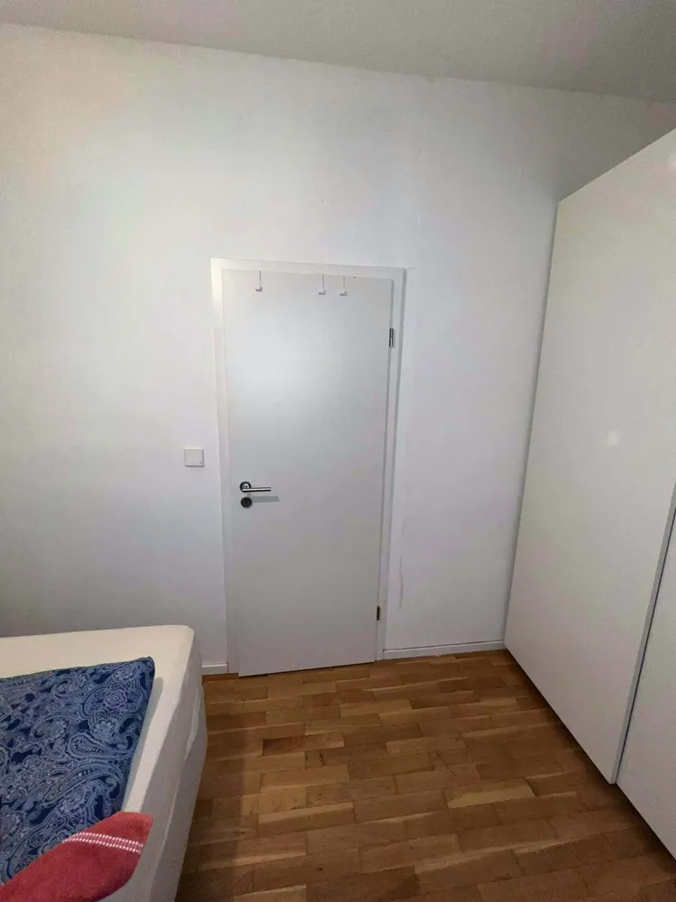 Shared room with 13 m² in Munich – Photo 3