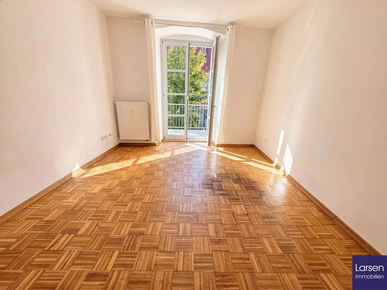 5 Zimmer Wohnung mit 120 m² in Regensburg – Bild 3