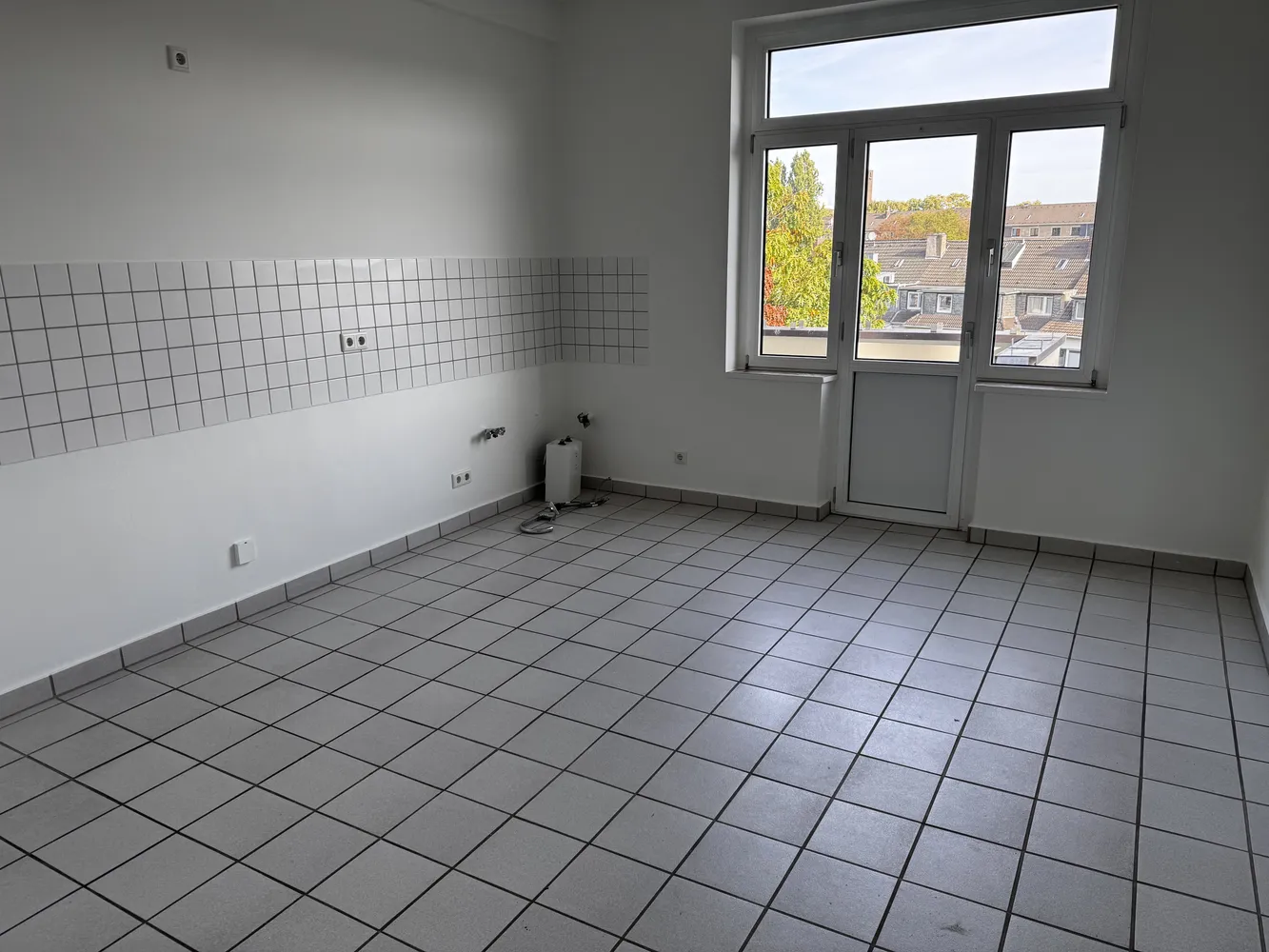 3 Zimmer Wohnung mit 95 m² in Düsseldorf – Bild 3