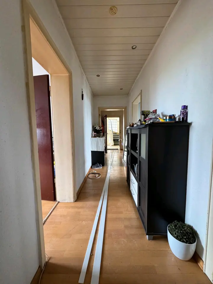 4 Zimmer Wohnung mit 98 m² in Solingen – Bild 2