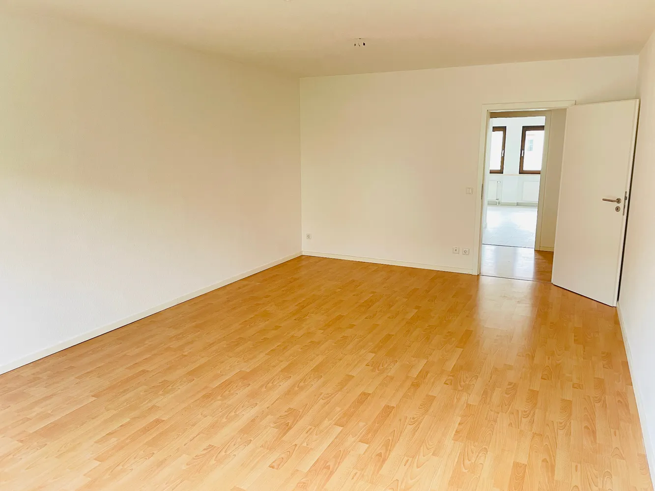 3 Zimmer Wohnung mit 90 m² in Nürnberg – Bild 1