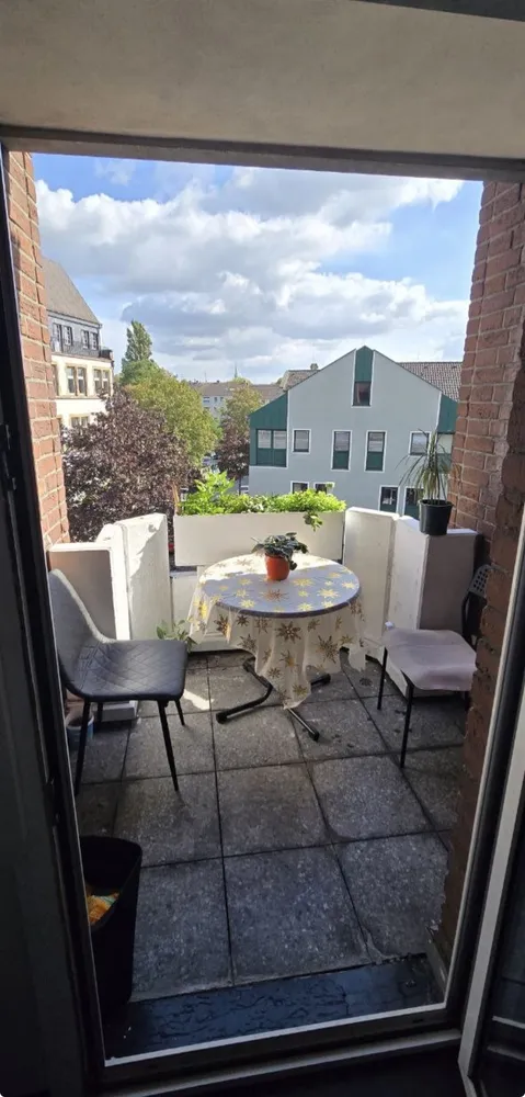 6 Zimmer Wohnung mit 140 m² in Duisburg – Bild 2