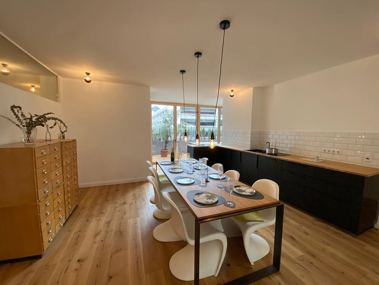 4 Zimmer Wohnung mit 114 m² in Düsseldorf – Bild 2