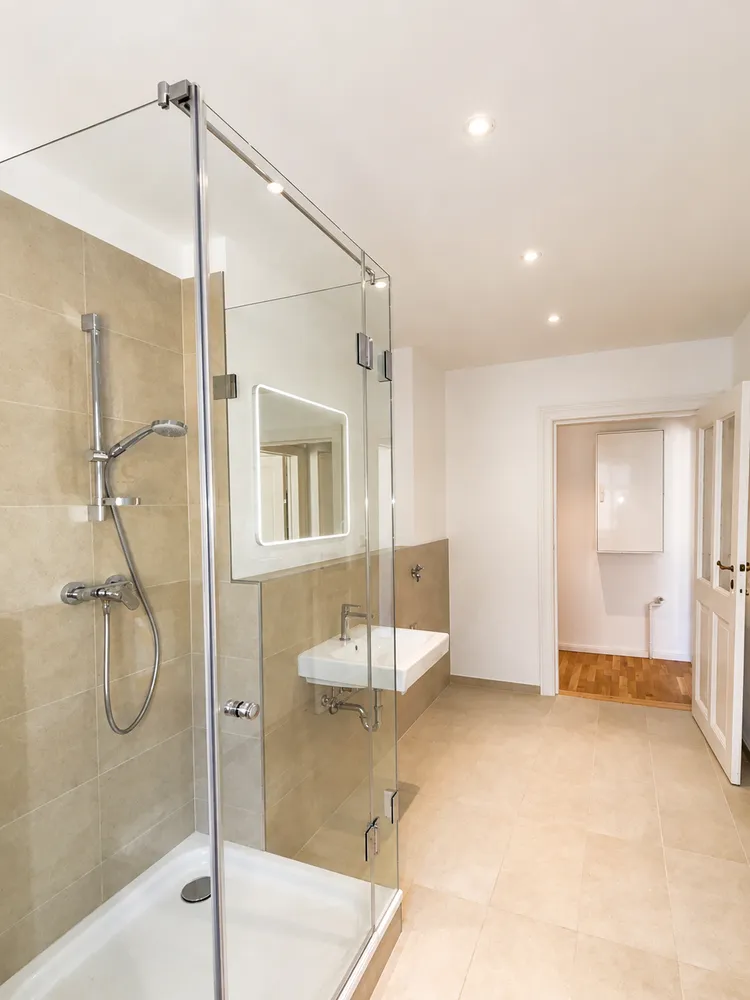 2 Zimmer Wohnung mit 67 m² in Berlin – Bild 4