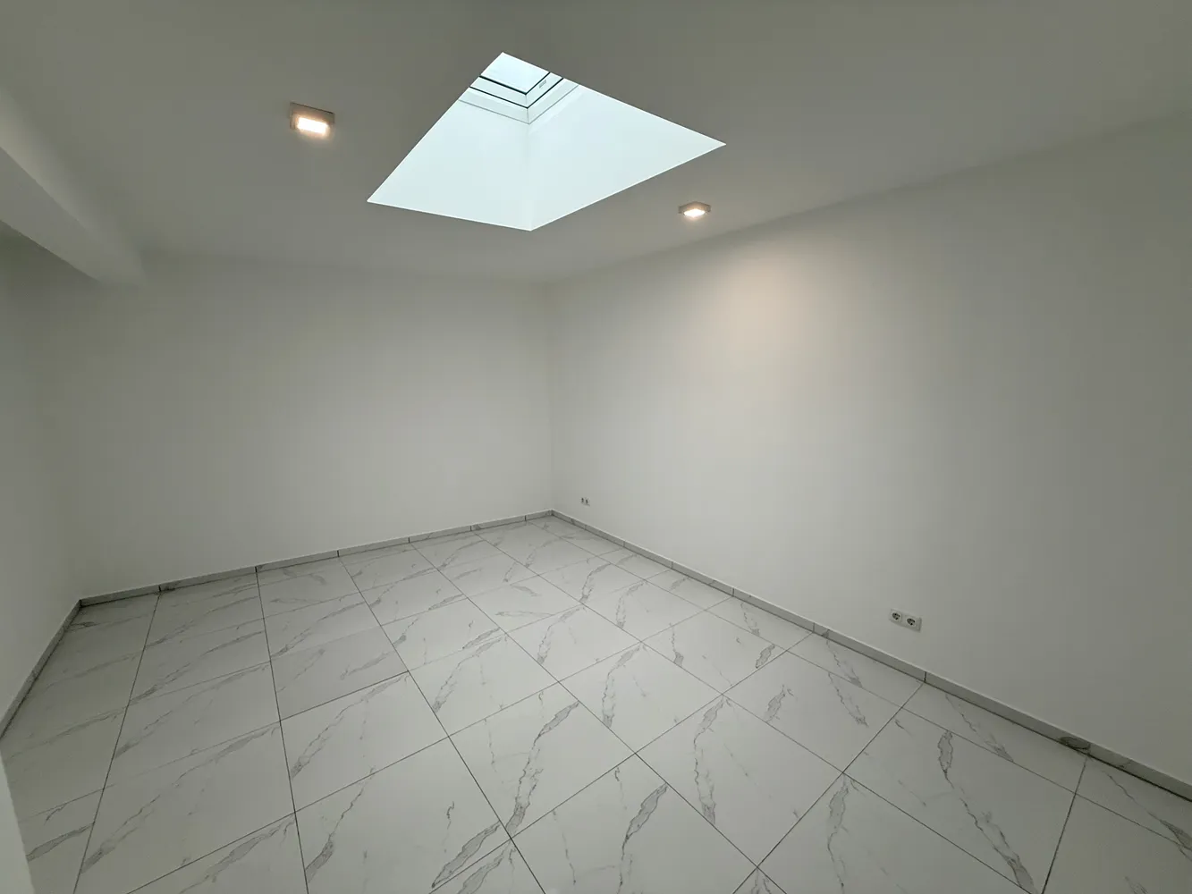 3 Zimmer Wohnung mit 144 m² in Köln – Bild 9