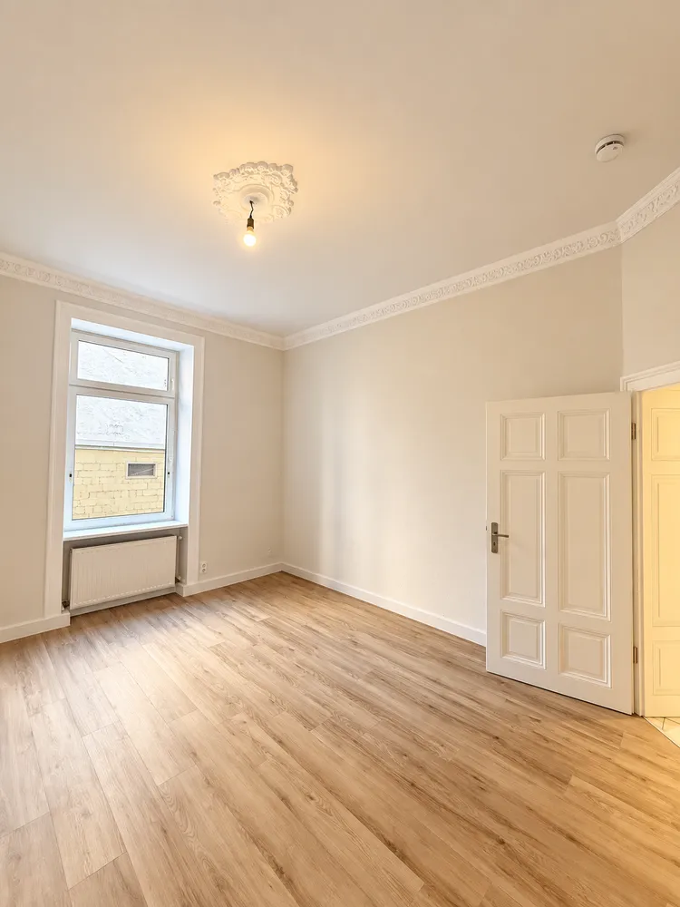 5 Zimmer Wohnung mit 120 m² in Wiesbaden – Bild 7