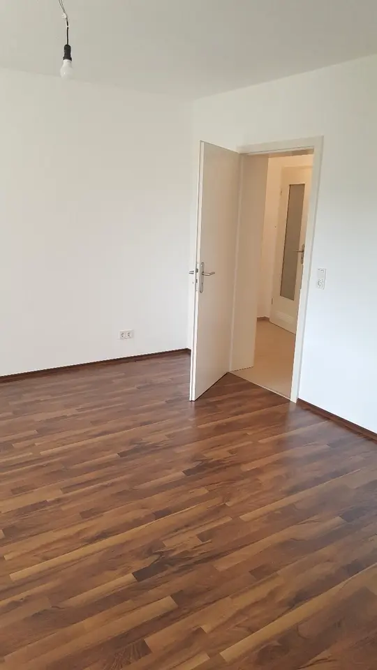 3 Zimmer Wohnung mit 80 m² in Wiesbaden – Bild 4