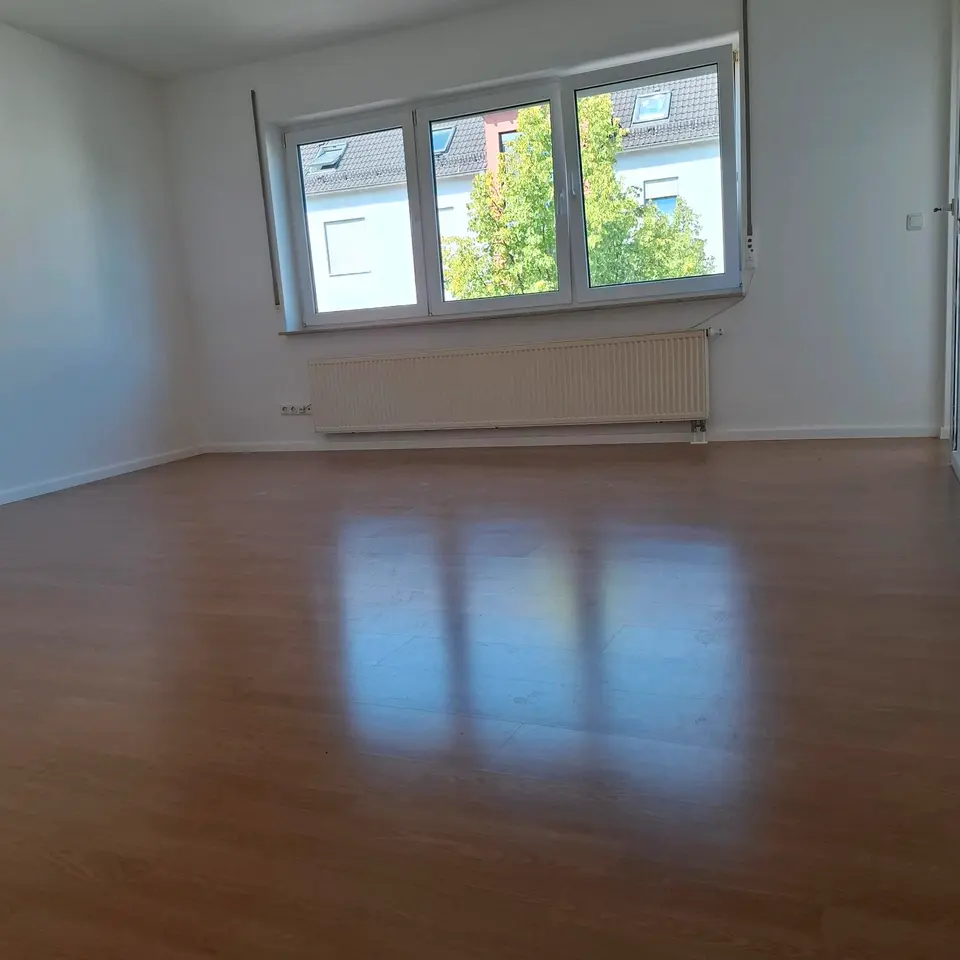 WG-Zimmer mit 24 m² in Frankfurt am Main – Bild 1