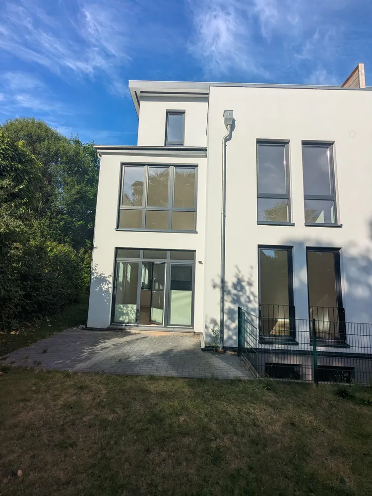 6 Zimmer Haus mit 169 m² in Hamburg – Bild 2