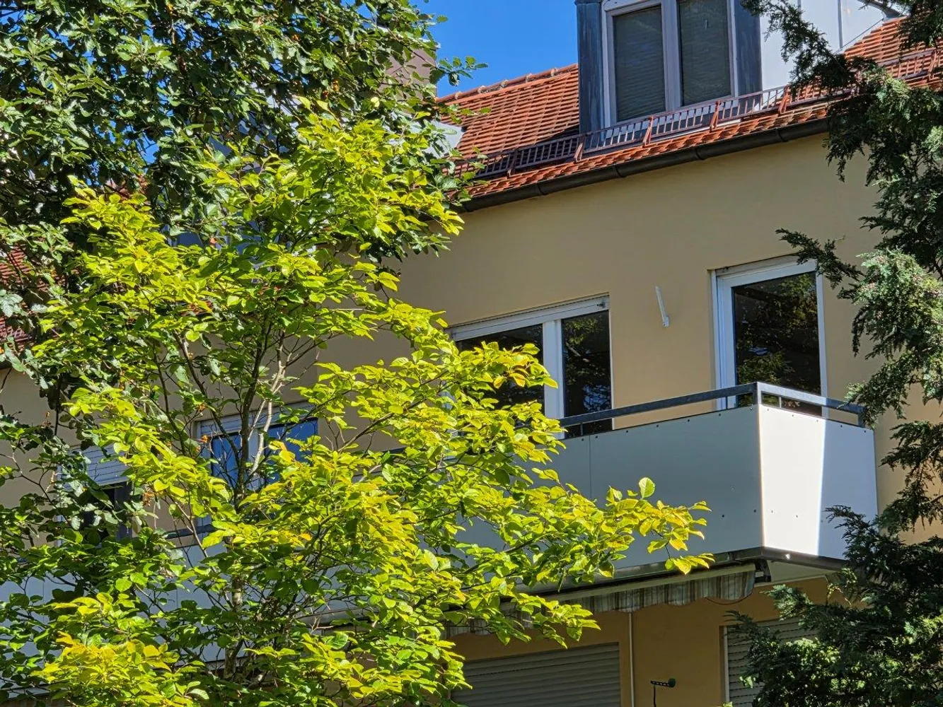 3 Zimmer Wohnung mit 96 m² in Augsburg – Bild 1