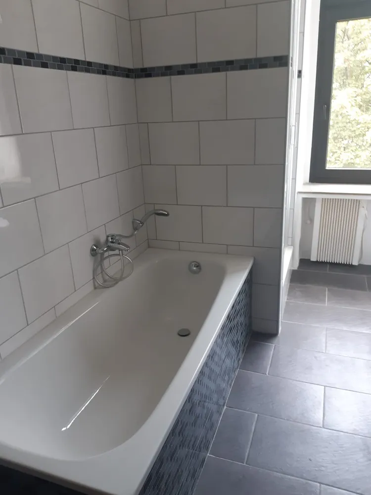2 Zimmer Wohnung mit 75 m² in Wuppertal – Bild 2