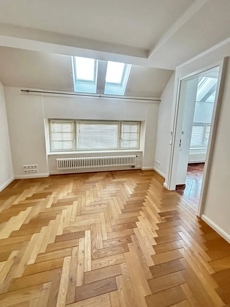 4 Zimmer Wohnung mit 191 m² in München – Bild 5
