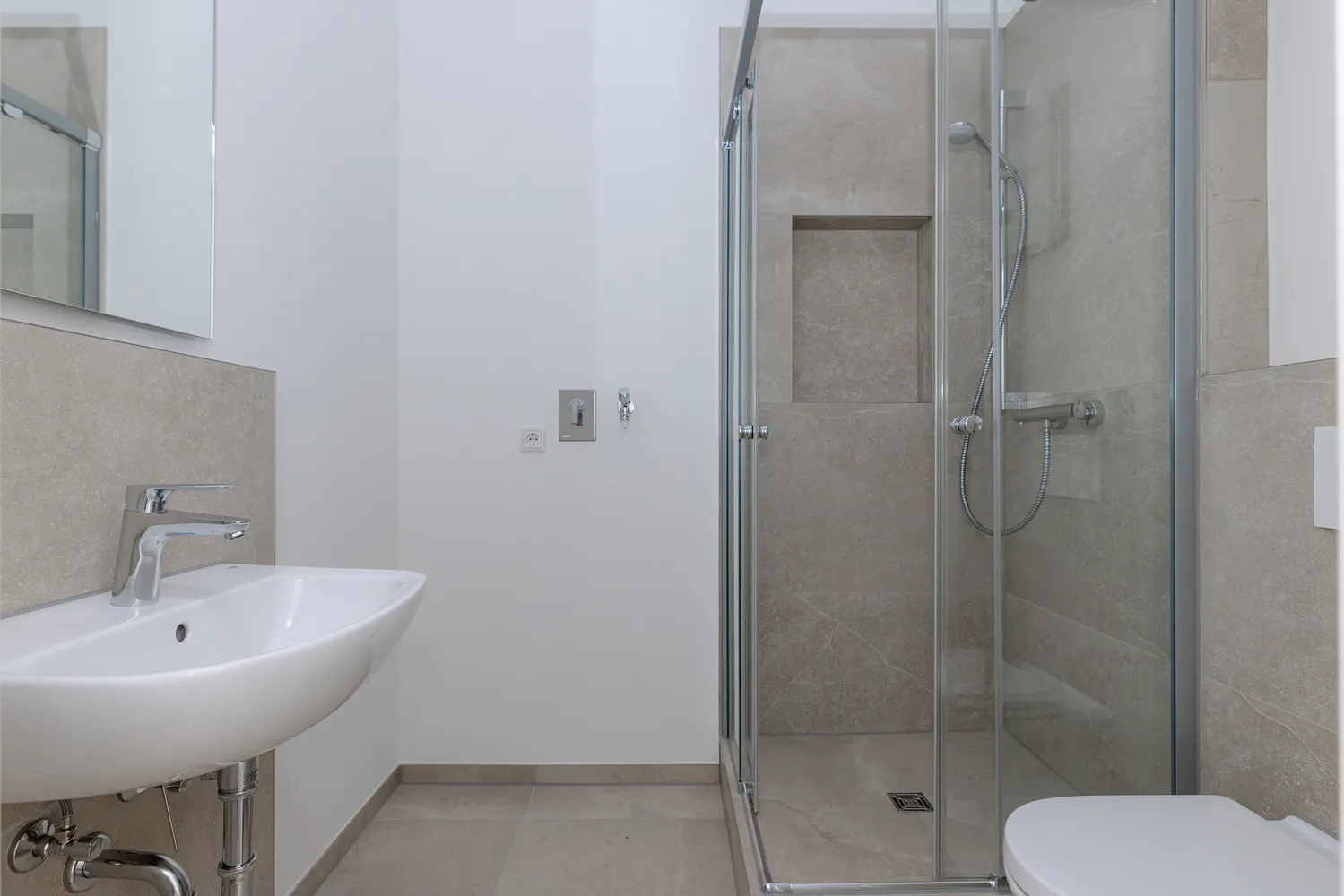 1 Zimmer Wohnung mit 38 m² in Frankfurt am Main – Bild 6