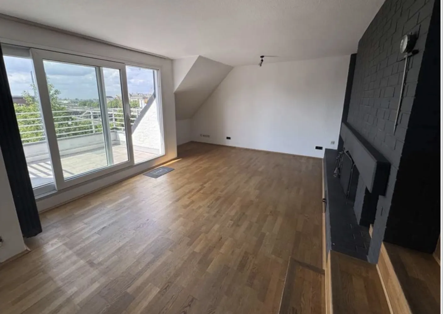 4 Zimmer Wohnung mit 92 m² in Düsseldorf – Bild 4