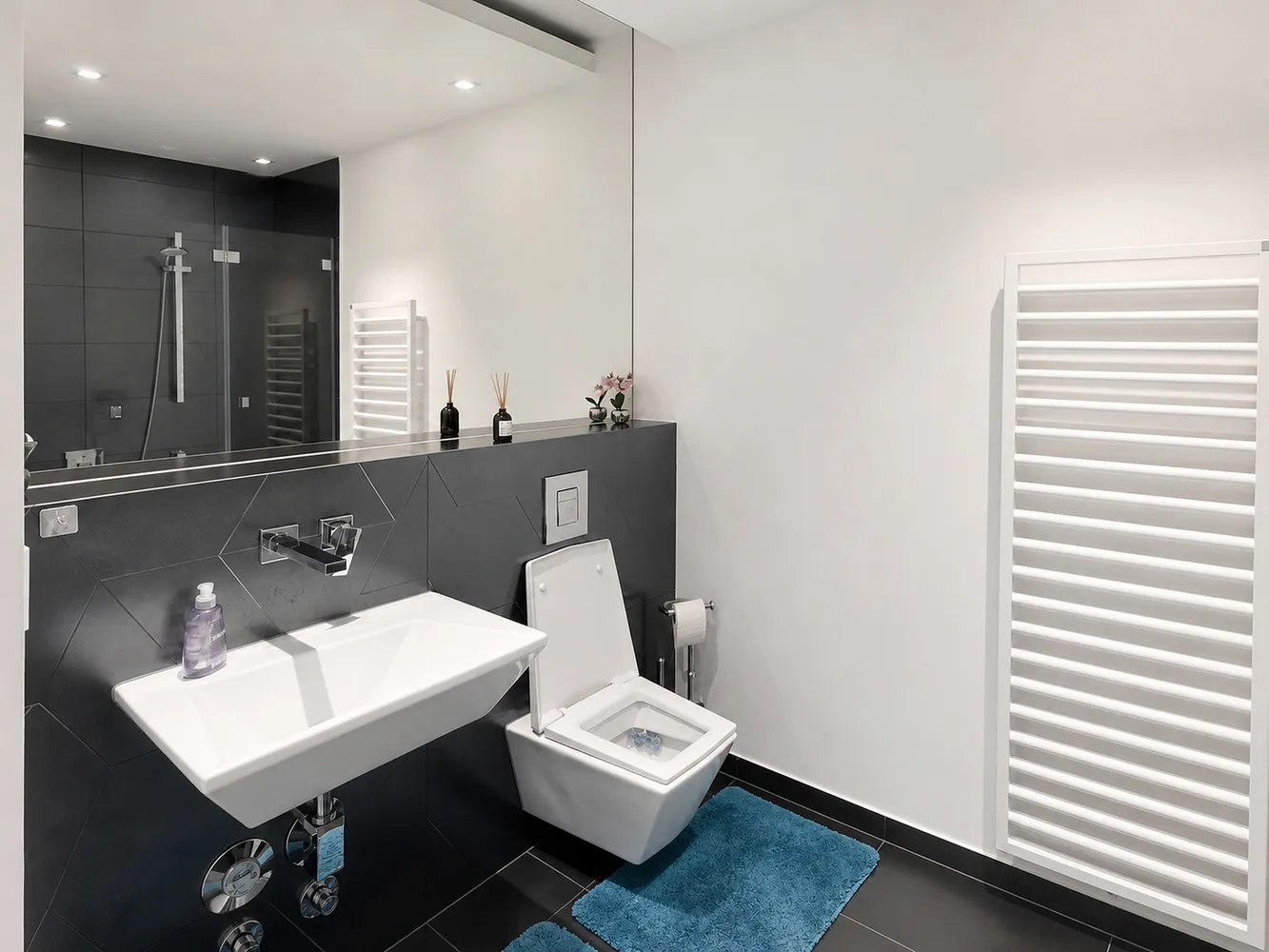 2 Zimmer Wohnung mit 77 m² in Berlin – Bild 4