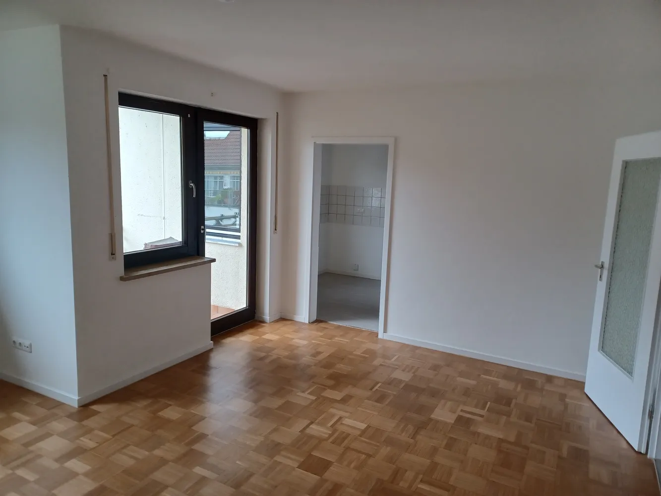 1 room apartment with 36 m² in Augsburg – Photo 8