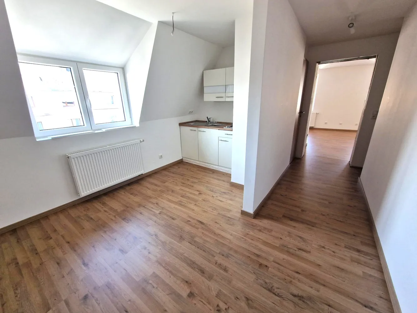2 Zimmer Wohnung mit 49 m² in Hof – Bild 2