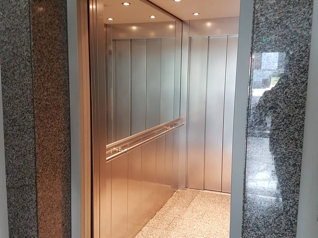 1 Zimmer Wohnung mit 49 m² in Frankfurt am Main – Bild 10