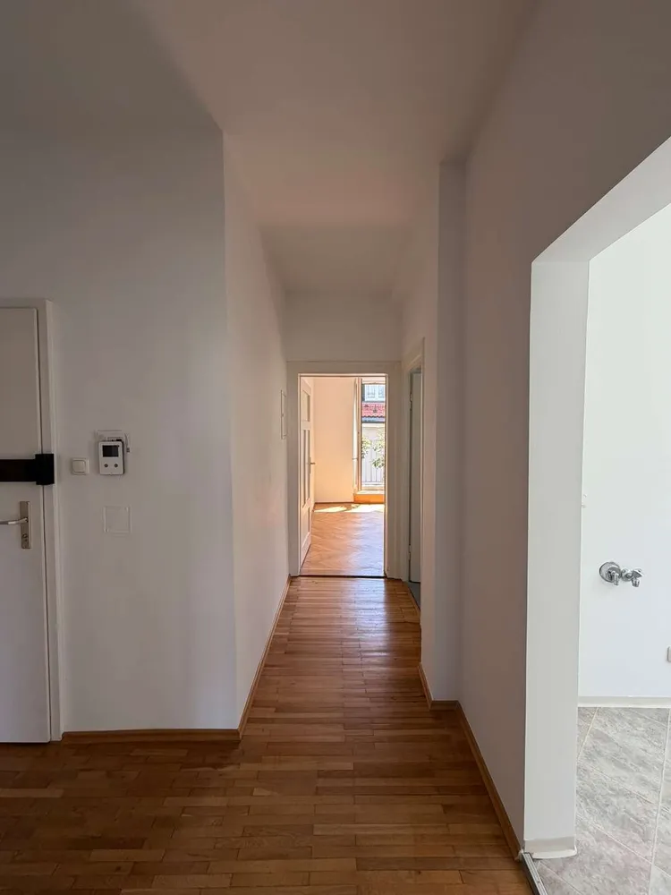 3 Zimmer Wohnung mit 68 m² in München – Bild 7