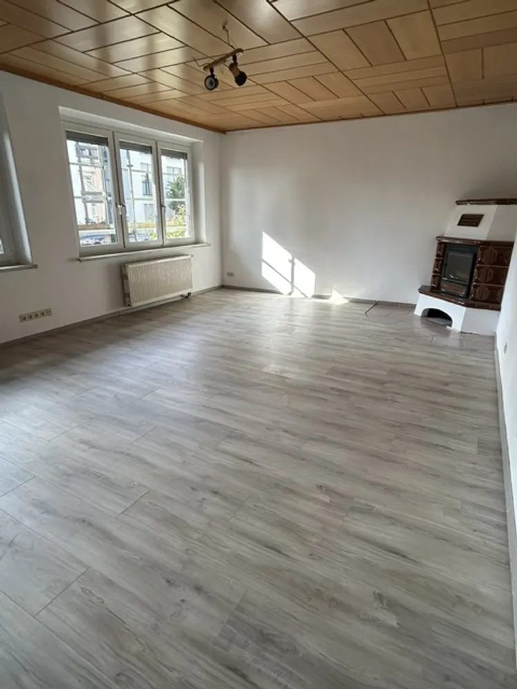 2 Zimmer Wohnung mit 74 m² in Dresden – Bild 2