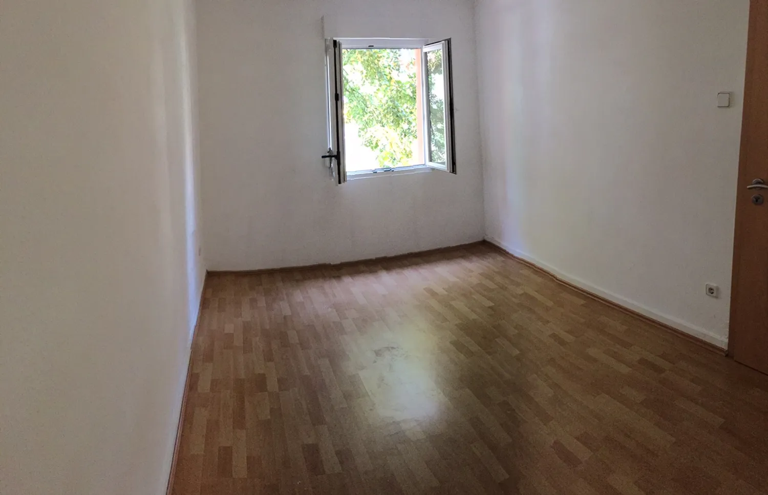 2 Zimmer Wohnung mit 48 m² in Karlsruhe – Bild 2