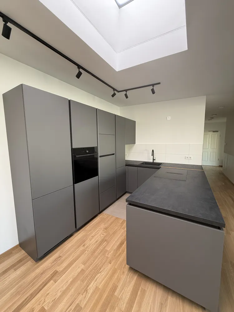 4 Zimmer Wohnung mit 108 m² in Halle (Saale) – Bild 1