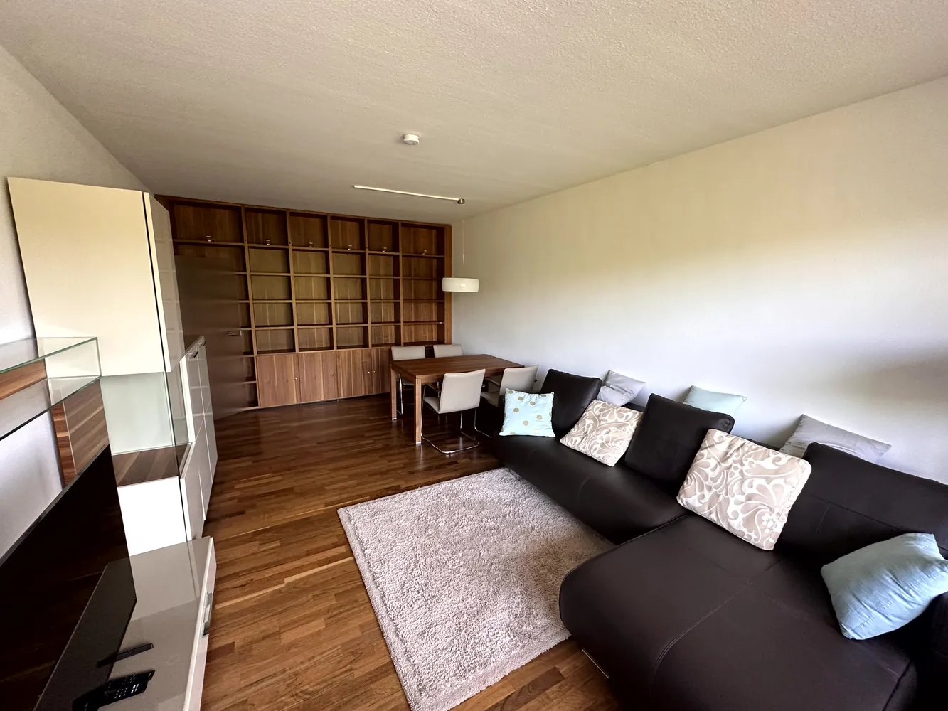 3 Zimmer Wohnung mit 81 m² in Köln – Bild 2
