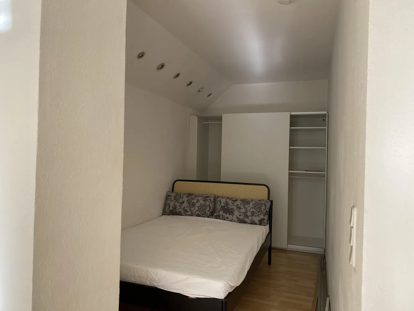 2 room apartment with 40 m² in Frankfurt am Main – Photo 8