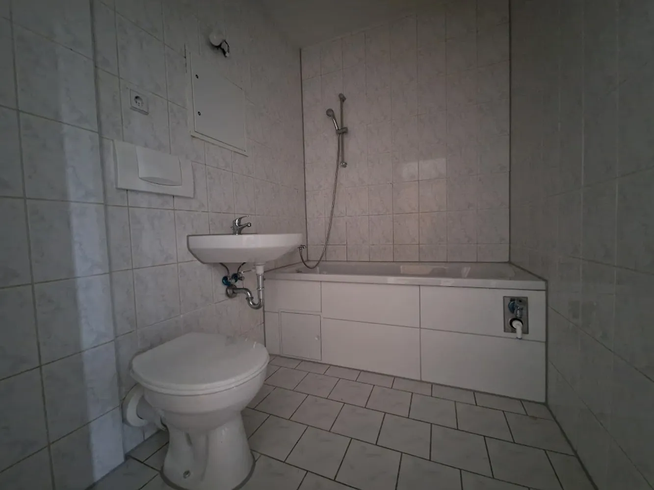 2 Zimmer Wohnung mit 56 m² in Halle (Saale) – Bild 5
