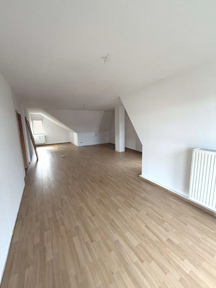 3 Zimmer Wohnung mit 131 m² in Sangerhausen – Bild 1