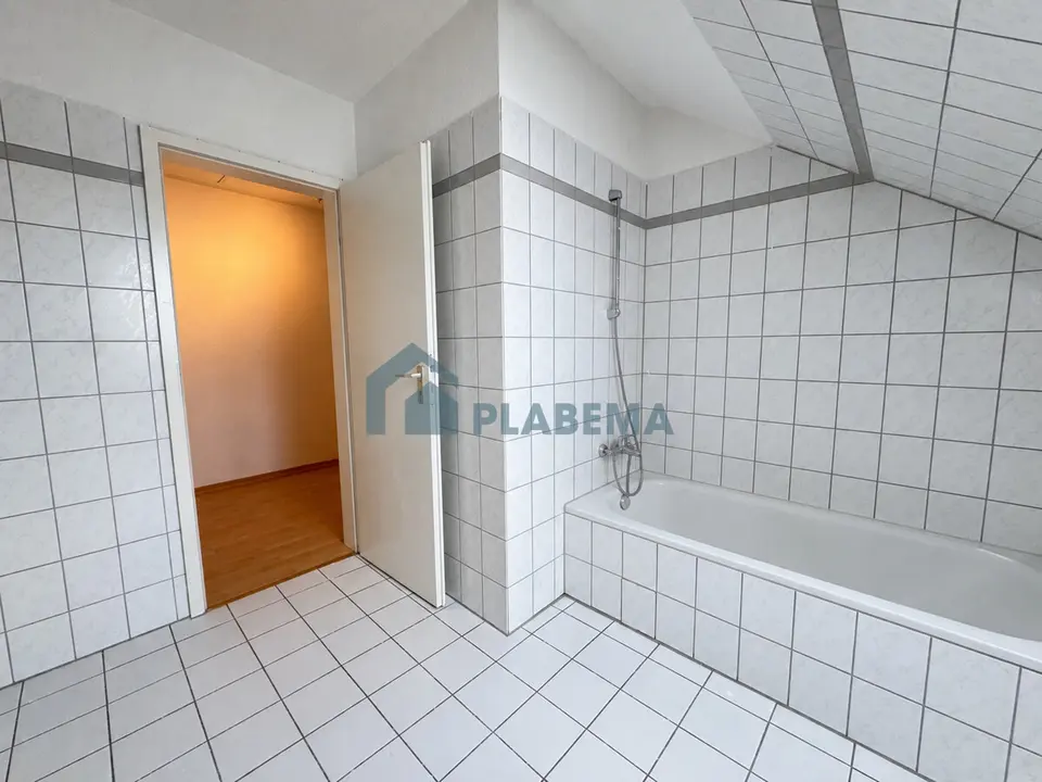 2 Zimmer Wohnung mit 84 m² in Schwerin – Bild 8