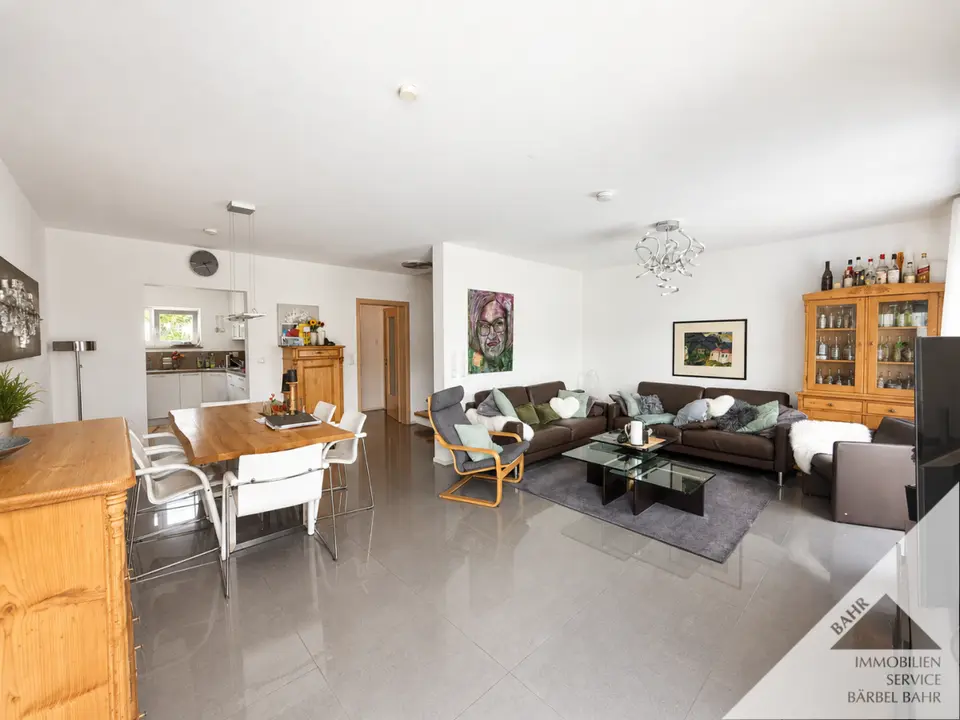 7 Zimmer Haus mit 148 m² in Böblingen – Bild 2