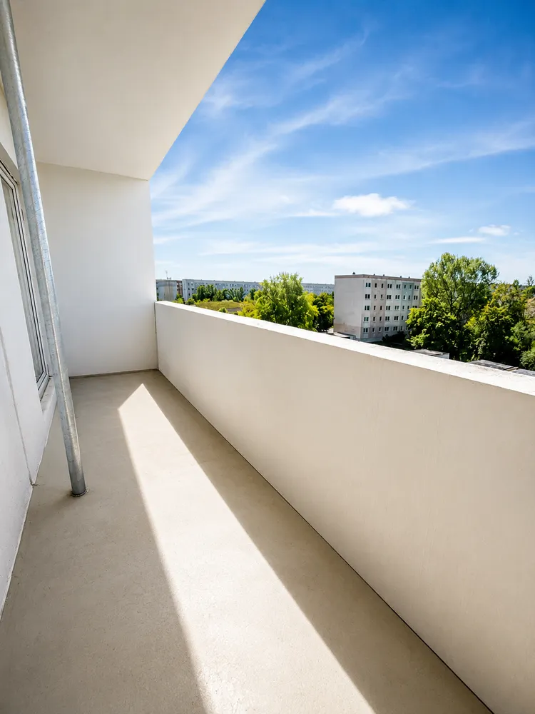 4 Zimmer Wohnung mit 64 m² in Halle (Saale) – Bild 1