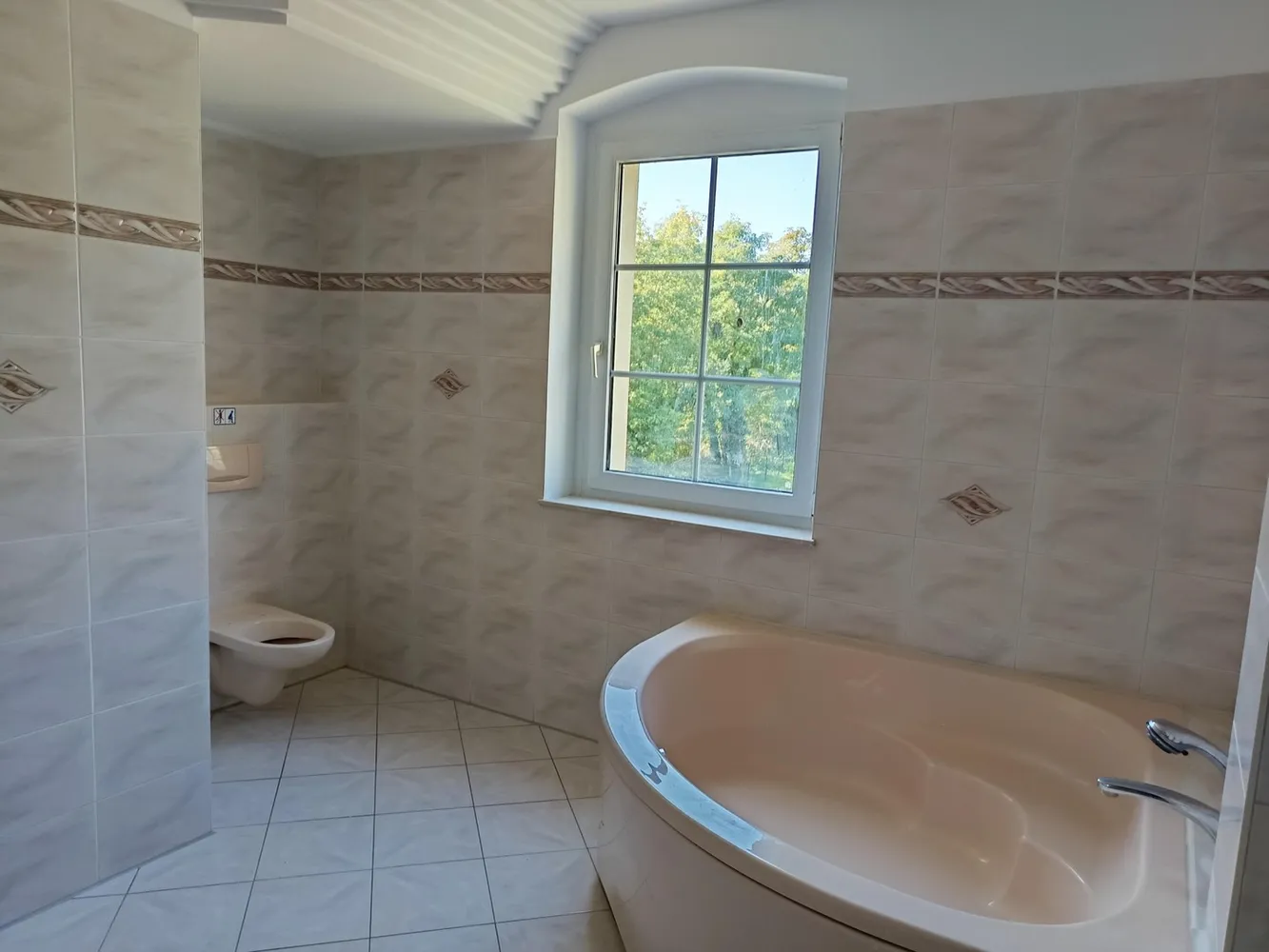 3 Zimmer Wohnung mit 111 m² in Brandenburg an der Havel – Bild 1